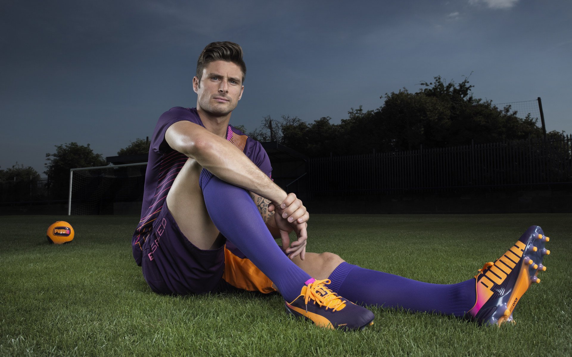 基耶萨的指挥棒,当意大利灵魂在比利时与伊朗的绿茵间奏鸣