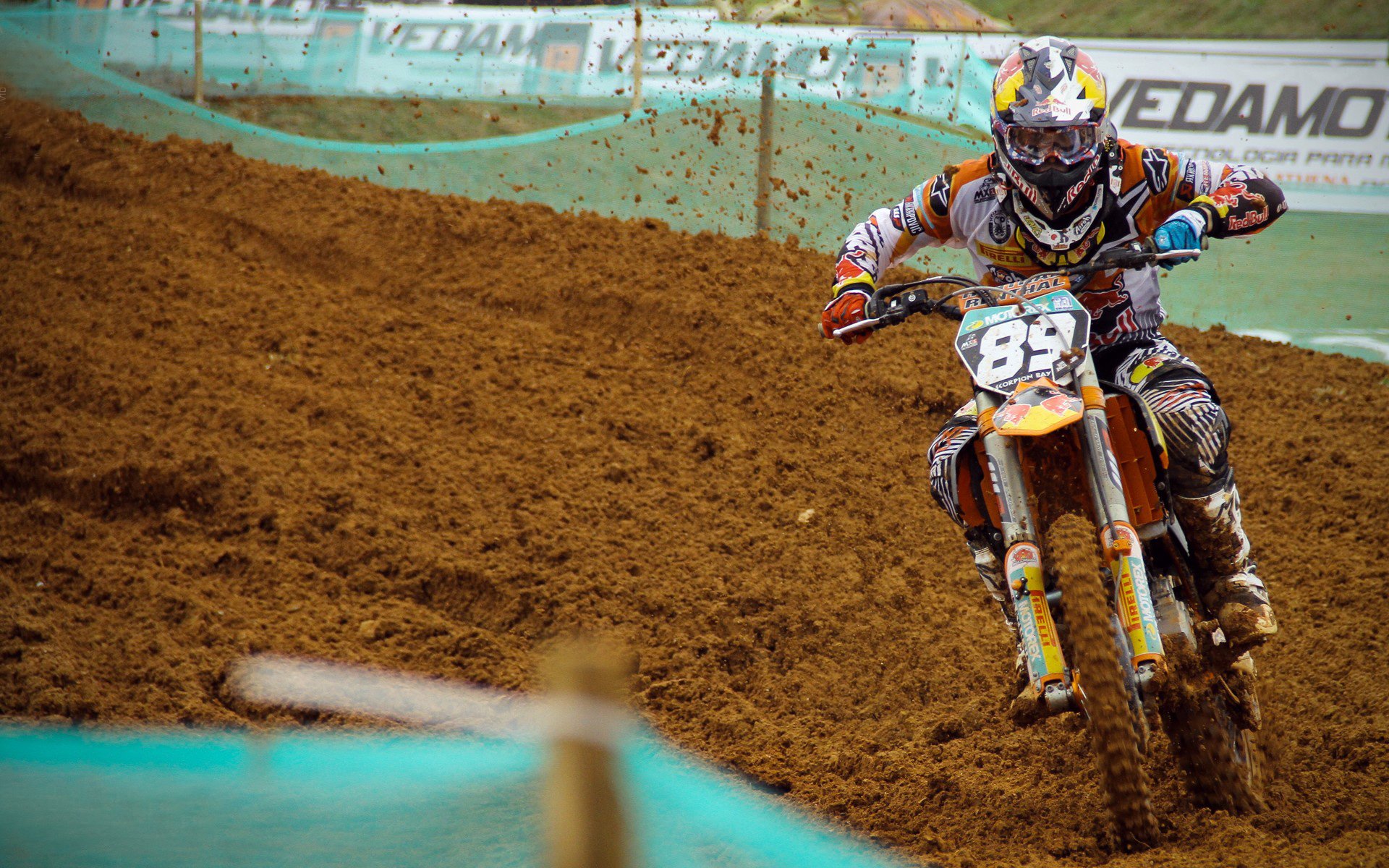 维尼修斯一剑封喉,当桑巴舞步踏碎欧洲红魔的心脏